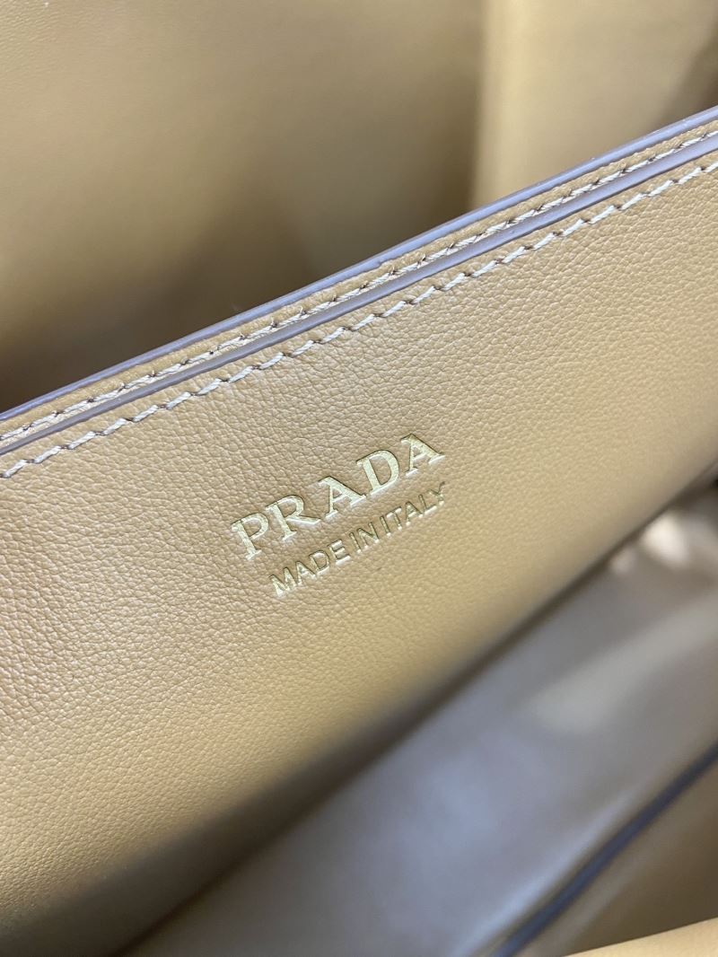 Pra*a top handle bags